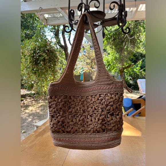 The Sak Beach Boho Shoulder Bag Tote Tan Vegan Straw Macrame Crochet Flower - Picture 1 of 4